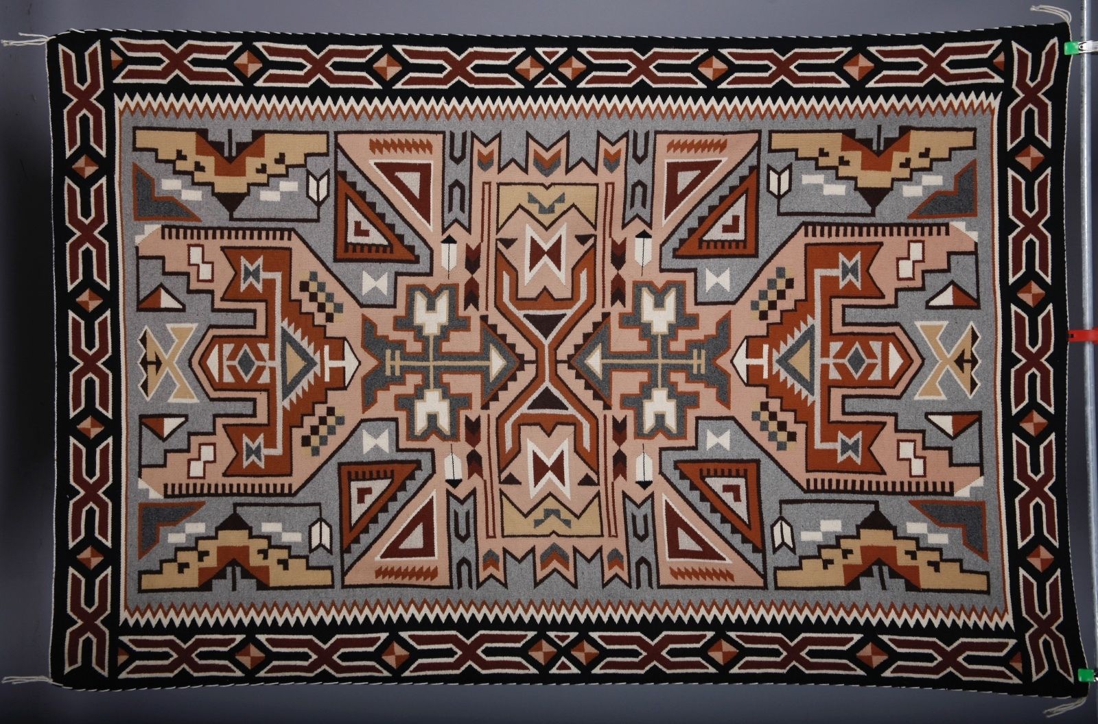 Tapis Navajo : 5 pièces à des prix extraordinaires ! 